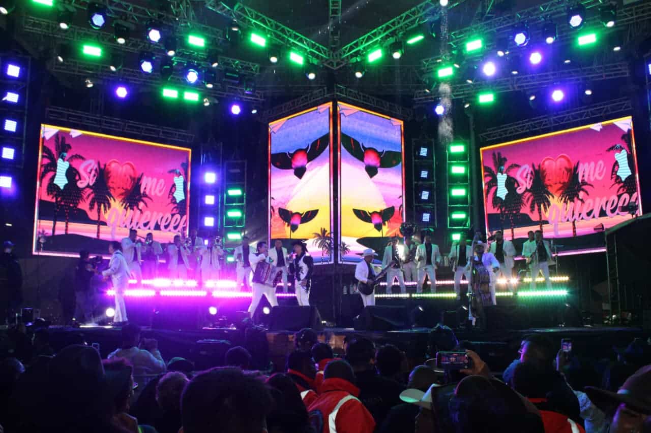 4ab71b3b-451f-4685-9b50-63345d3276dc