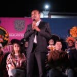 Entre flores, misticismo y color: Roberto Solís inaugura "Camino de las Almas Huejotzingo 2024"