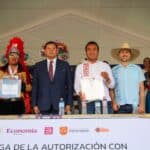 El Carnaval de Huejotzingo ya es “Hecho en México”: con la presencia del gobernador Alejandro Armenta, Roberto Solís recibe certificación oficial del Gobierno Federal