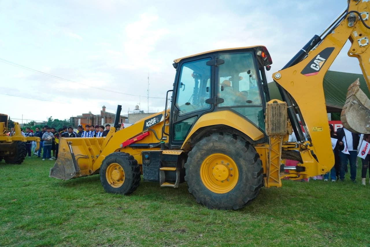 43f950dd-a38c-49fa-aa87-8ae70735175b